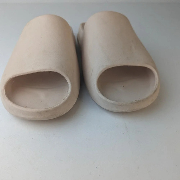 Slip On Slides - 10 - Picture 5 of 8